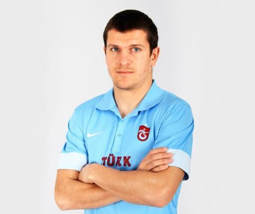 <span style="color:#f00;">"IMI E SI FRICA" </span>Prima mare surpriza pentru Bourceanu in Turcia.<span style="color:#f00;"> Cu ce s-a trezit fostul capitan al Stelei imediat dupa transfer</span>