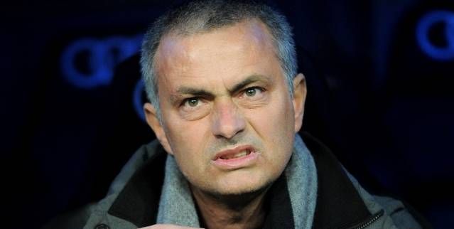 Avertisment pentru Mourinho! <span style="color:#f00;">"Cand castiga e VICTORIA lui, cand pierde - jucatorii sunt de vina!"</span> Cum pica totul la Londra: