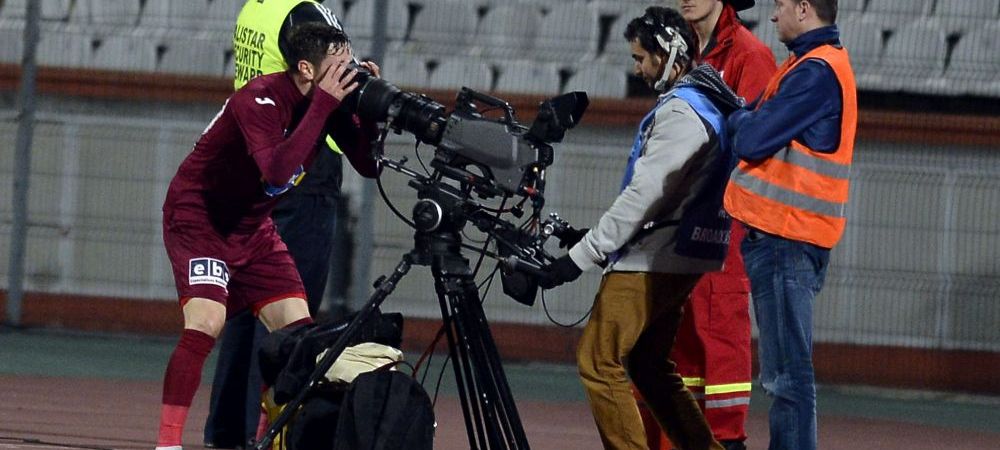 <span style="color:#f00;">"CALAUL" lui Dinamo </span>poate ajunge gratis la Steaua: <span style="color:#f00;">"M-am saturat, in 2 saptamani sunt liber de contract!"</span> Acum 1 an costa 1mil €