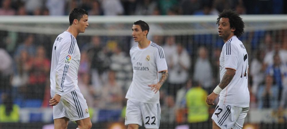 <span style="color:#f00;">ACUM in Sport</span> Primul jucator care a semnat cu Chelsea | Rooney: "Suarez e mai imprevizibil ca Messi si CR7" | <span style="color:#f00;">Di Maria costa 40mil</span>