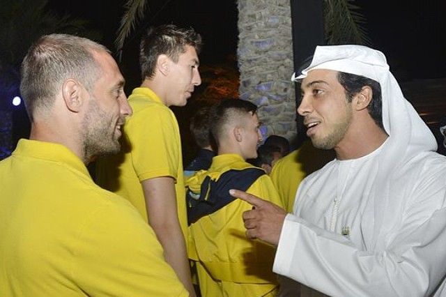 Pantilimon si-a facut poza cu seicul! <span style="color:#f00;">Romanul a fost titular in amicalul cu echipa lui Radoi!</span> Ce surpriza le-au facut arabilor