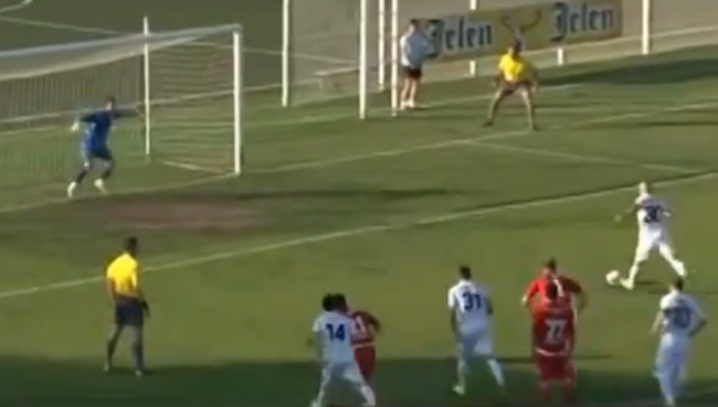 <span style="color:#f00;">Cel mai prost penalty din ISTORIE?!</span> Cum a putut sa bata acest jucator de la 11 metri