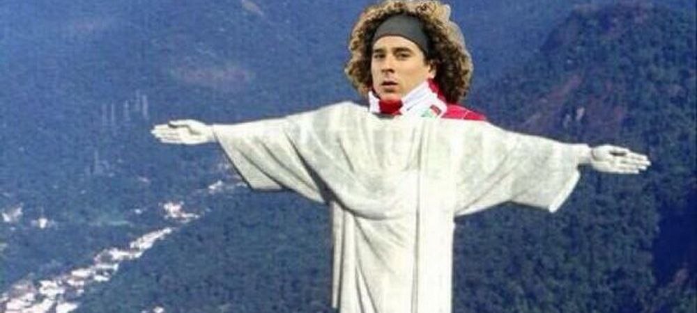 FOTO demential! <span style="color:#f00;">Ochoa, erou national in Mexic,</span> dupa ce i-a anihilat pe Neymar, Fred si Oscar! Ce poze i-au facut fanii: