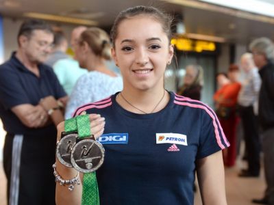 Reportaj Cnn Cu Larisa Iordache Noua Nadia A Gimnasticii Cum Arata Mostenirea Romaniei Comuniste Care Produce Si Azi Campioane Sport Ro