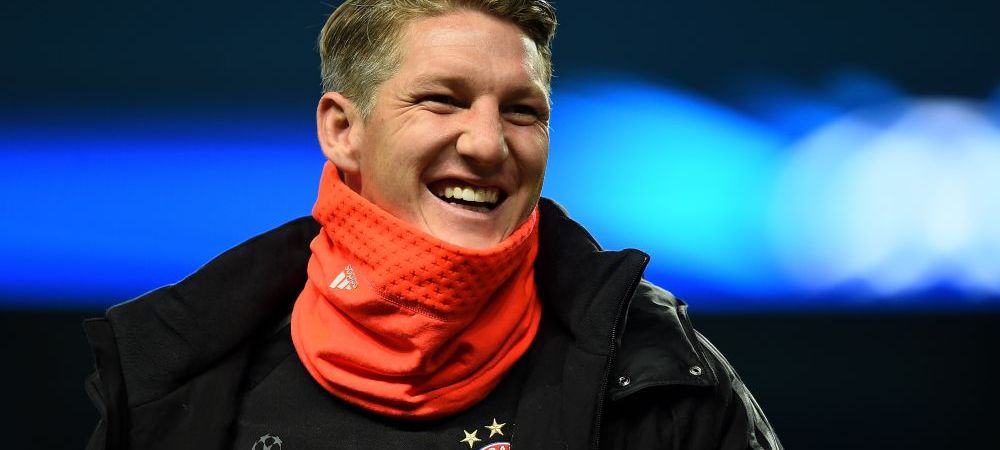 <span style="color:#f00;">Bastian Schweinsteiger a dat lovitura!</span> Mijlocasul lui Bayern Munchen "s-a combinat" cu cea mai frumoasa jucatoare de tenis