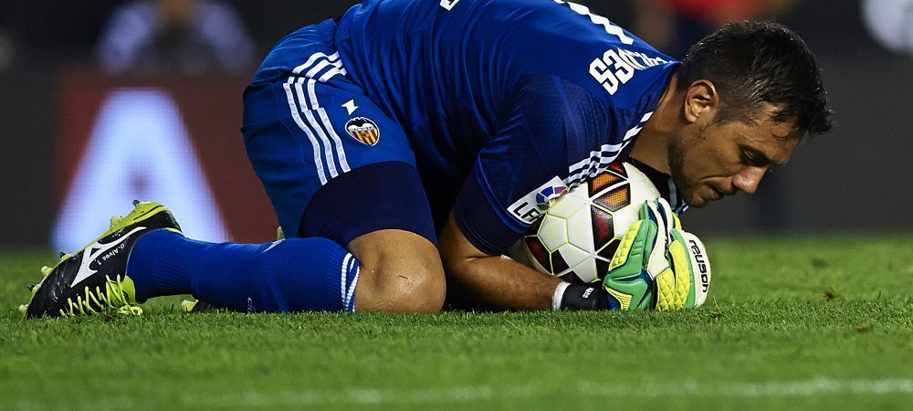 Duckadam al vremurilor moderne e brazilian si joaca la Valencia! <span style="color:#f00;">Diego Alves, cel mai bun goalkeeper la penalty-uri din ultimii 25 de ani</span>