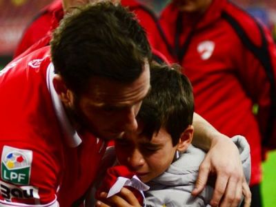 Emotionant Imagini Incredibile Dupa Dinamo Steaua Un Copil A
