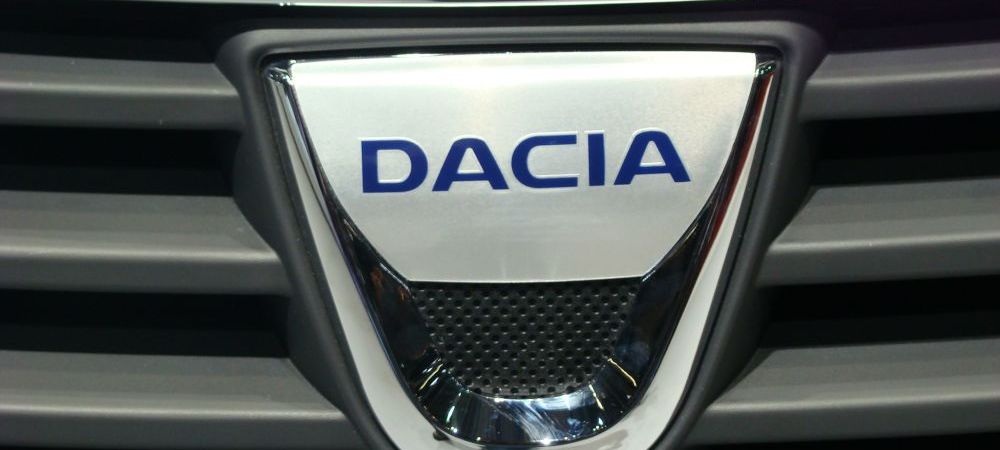 FOTO SOC | <span style="color:#f00;">Dacia a scos la plimbare un model "imprumutat" de la americani! </span>Cum arata Pick Up-ul cu dubla cabina