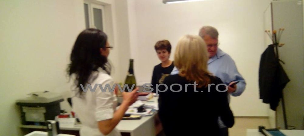 <span style="color:#f00;">FOTO: Petrecere cu SAMPANIE la CFR Cluj dupa aflarea deciziei de la TAS! </span>Suma uriasa pe care CFR o va incasa dupa acest anunt