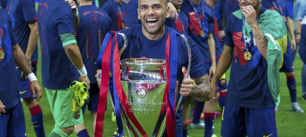 <span style="color:#f00;">"Nu stiu cat va mai dura acest vis sau daca a ajuns la final!" </span>Mesajul in lacrimi transmis de Dani Alves catre fanii Barcelonei