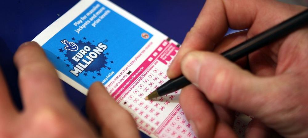 Lovitura uriasa data la LOTO de un fost star de la Chelsea.<span style="color:#f00;"> Cate MILIOANE a castigat in cateva minute</span>