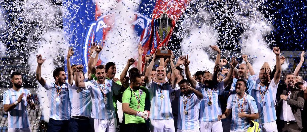 <span style="color:#f00;">In 2 saptamani se decide SOARTA lui ASA!</span> Dezvaluiri din vestiar dupa trofeul istoric castigat in fata Stelei