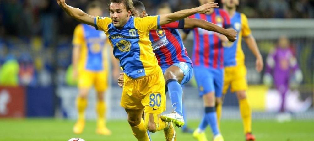 <span style="color:#f00;">Motivul incredibil pentru care a picat transferul lui Teixeira!</span> Portughezul a aflat un secret din vestiarul Stelei