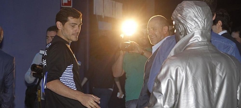 <span style="color:#f00;">"Hei, uite-l pe Mourinho!" </span>Surpriza de care a avut parte Casillas in prima zi la Porto. FOTO