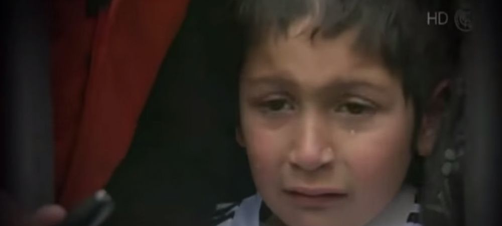 <span style="color:#f00;">Reactia SENZATIONALA a unui pusti dupa intalnirea cu Ronaldo!</span> E senzational ce a facut in fata lui