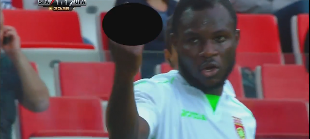 Scene incredibile in campionatul Rusiei. <span style="color:#f00;">Un jucator le-a aratat "degetul" fanilor si a inceput sa ii injure!</span> Ce s-a intamplat apoi