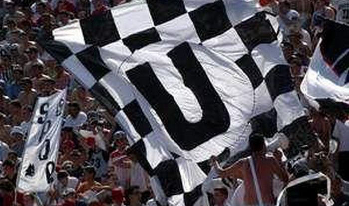 U Cluj nu moare, U Cluj se transforma! Universitatea Babes-Bolyai isi face echipa in Liga a IV-a<span style="color:#f00;"> si ar putea lua sigla, culorile si palmaresul lui "U"</span>