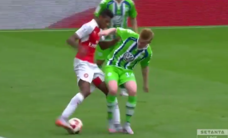 <span style="color:#f00;">El e noul pusti GENIAL al lui Arsenal! </span>A cucerit pe toata lumea desi are numai 17 ani. Ce poate sa faca