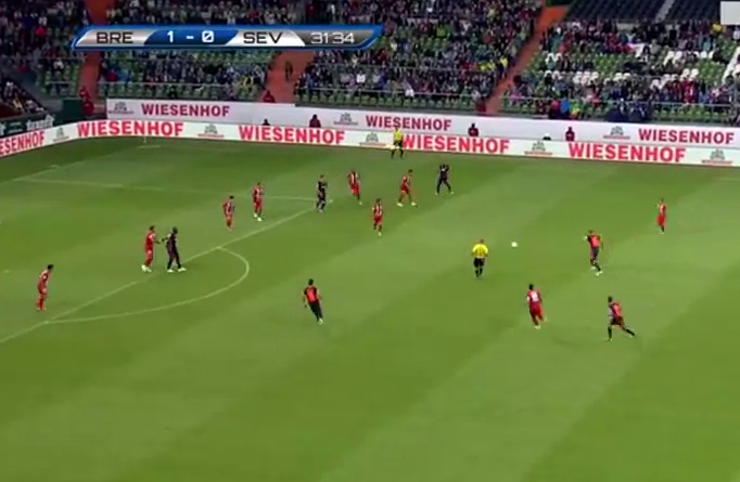 <span style="color:#f00;">Golul SENZATIONAL pe care nu te mai saturi sa-l vezi!</span> Tiki-taka GENIAL. Ce se intampla dupa ce mingea pleaca de la acest jucator