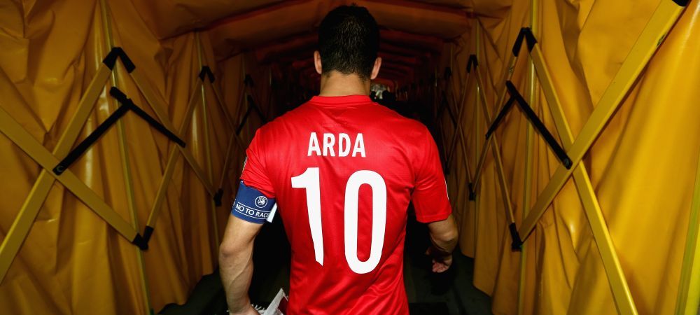 <span style="color:#f00;">Ghinion pentru Arda Turan. </span>Mijlocasul transferat de Barcelona s-a accidentat la antrenamente! Acesta nu putea debuta oricum pana in ianuarie 2016