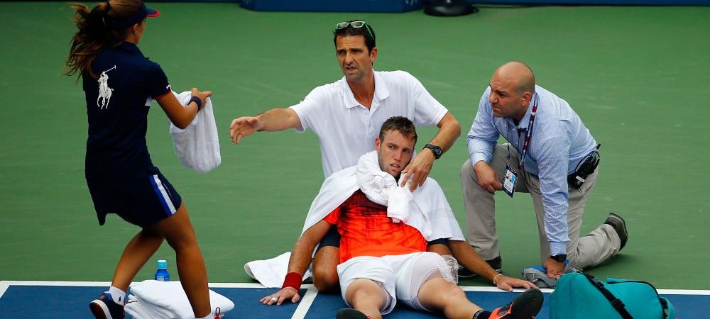 Incident grav la US Open. <span style="color:#f00;">Jack Sock a lesinat in timpul meciului cu Bemelmans din cauza caldurii toropitoare,</span> americanii se tem ca vremea poate pune probleme in continuare