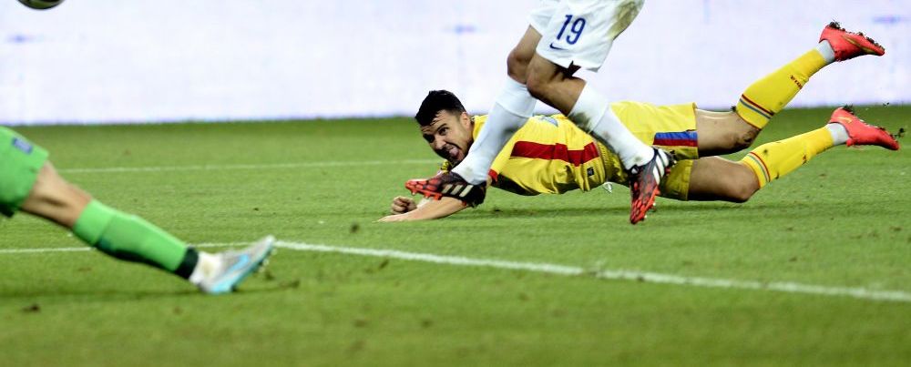 <span style="color:#f00;">De ce n-a fost Budescu SUPERVEDETA meciului cu Grecia?</span> Analiza jocului facut de starul Astrei pe National Arena