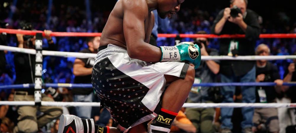 "Daca nu ajungeam sportiv, as fi fost mafiot...sau mort". <span style="color:#f00;">Floyd Mayweather, o poveste pe care lumea boxului nu o va uita.</span> Americanul s-a retras cu un record uimitor