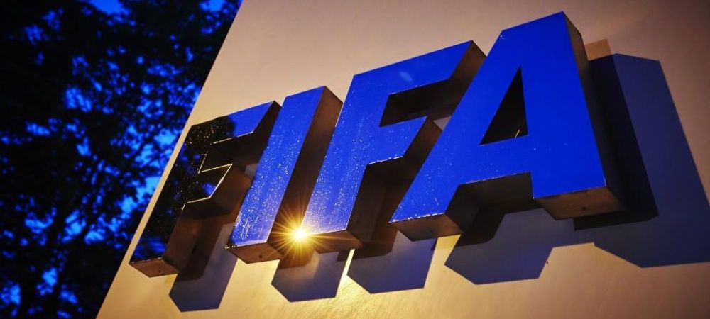 <span style="color:#f00;">FIFA mai permite o schimbare in timpul meciurilor.</span> De cand se aplica regula si cum va fi testata