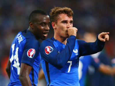 Franta 0 0 Elvetia Cele Doua Echipe Merg Impreuna In Optimile Campionatului European Dupa Un Meci In Care Francezii Au Avut Doua Bare Fazele Meciului Sport Ro