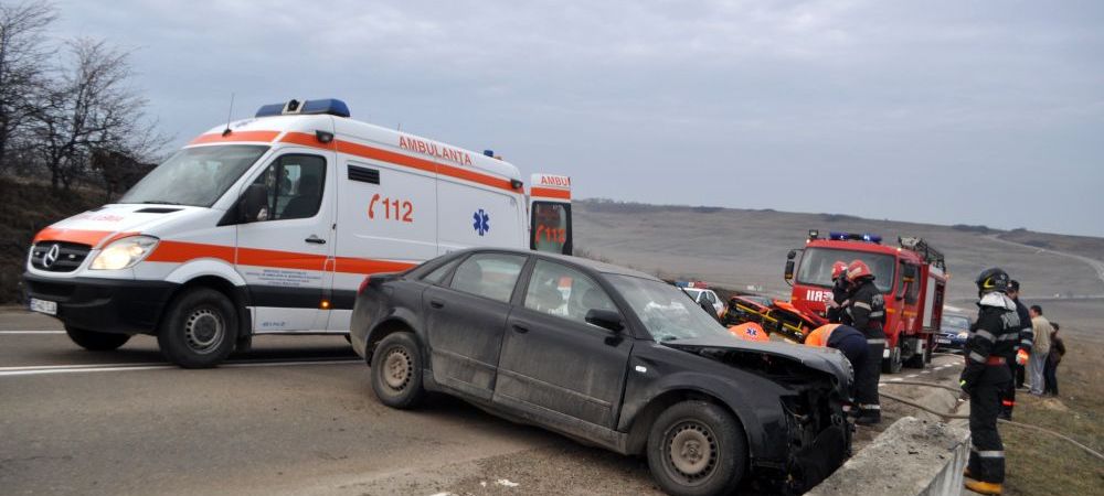<span style="color:#f00;">16 oameni au ajuns la spital dupa un accident in Hunedoara</span>. 14 erau fotbalisti, situatia lor e stabila
