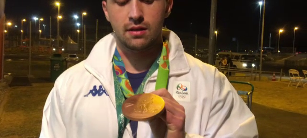 INTERVIU cu surpriza Romaniei la Rio, Gabriel Sincraian, BRONZ la haltere: <span style="color:#f00;">"Am palmele rupte! Am ridicat 15 tone pe zi pentru aceasta medalie!" Cum arata palmele lui. SUPER imagini </span>