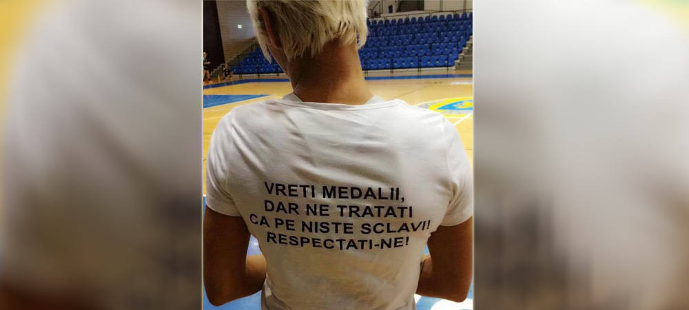 <span style="color:#f00;">"Vreti medalii, dar ne tratati ca pe niste SCLAVI! Respectati-ne!" </span>Protestul incredibil al unei handbaliste din Romania in ziua in care avem meciul decisiv cu Norvegia, la Rio