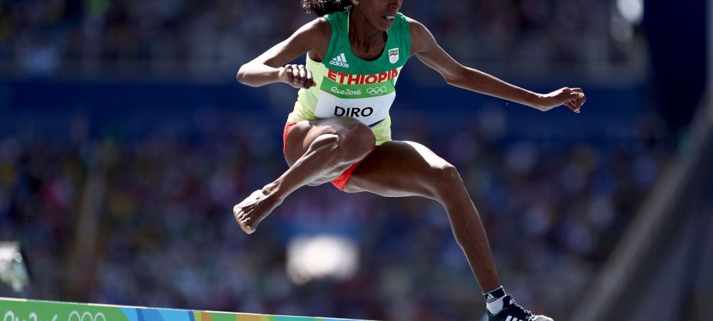 <span style="color:#f00;">Imagine UNICA la Rio! </span>Atleta care a alergat DESCULTA la 3000m, dupa ce si-a pierdut gheata pe pista! <span style="color:#f00;">Ce s-a intamplat la final va intra in istorie</span>