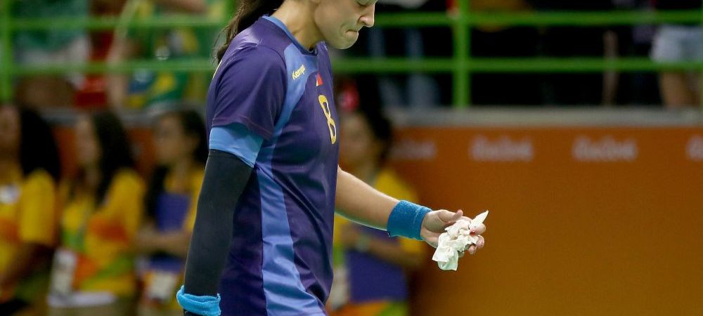 <span style="color:#f00;">Cand ratezi la un pas, dar nu meriti sa mergi mai departe!</span> Romania 2016, departe de echipa CM 2015. Ce ne-am face fara Neagu?