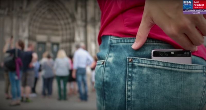 <span style="color:#f00;">Soc pentru Samsung si Apple! </span>Care a fost desemnat cel mai bun telefon din lume