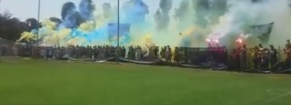 <span style="color:#f00;">Petrolul TRAIESTE din nou!</span> Azi a jucat primul meci in liga a 4-a, iar atmosfera a fost senzationala. VIDEO