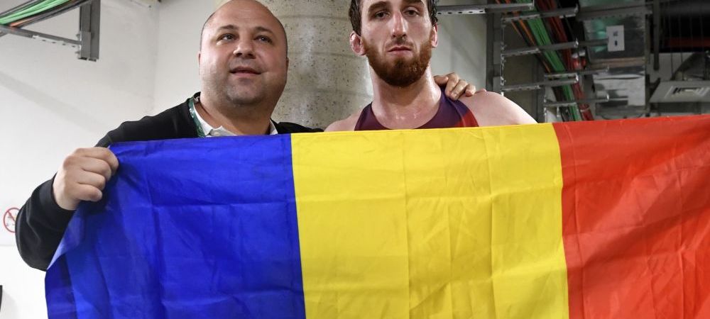<span style="color:#f00;">Cecenul care a luat medalie pentru Romania la JO, premiat de presedintele Ceceniei! </span>Ce i-a oferit controversatul Ramzan Kadirov