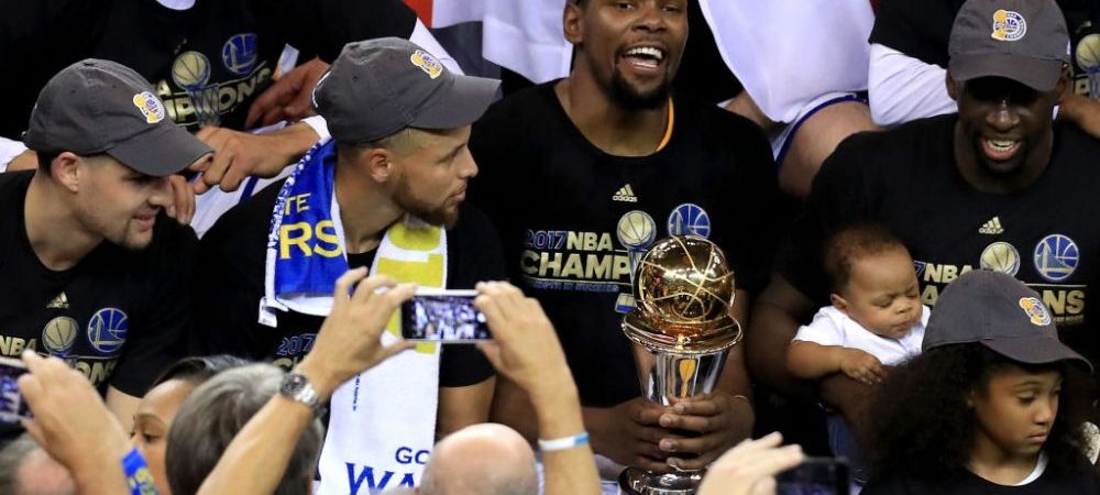 <span style="color:#f00;">Villain Squad it is.</span> Golden State Warriors ii fura titlul pentru a doua oara in trei ani lui LeBron