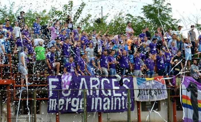 <span style="color:#f00;">FC Arges renaste: 1 leu biletul la toate meciurile</span> din noul sezon, echipa joaca in Liga a 2-a