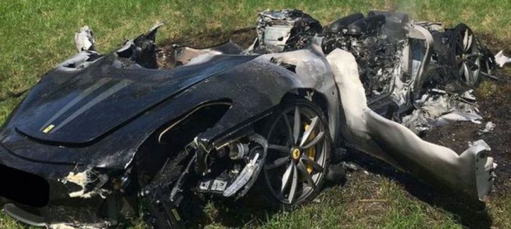A platit 230.000 € pentru acest Ferrari si a iesit cu bolidul pe sosea!<span style="color:#f00;"> Ce s-a intampla dupa numai O ORA</span>