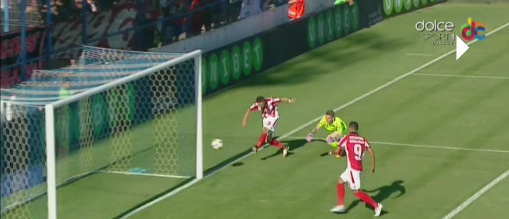 <span style="color:#f00;">Ratare INCREDIBILA a lui Costache! </span>Jucatorul lui Dinamo a ratat cu poarta goala! <span style="color:#f00;">FOTO</span>