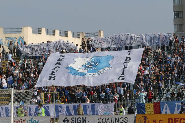 <span style="color:#f00;">Primaria reaprinde Farul!</span> ULTIMA ORA: bani de la bugetul local pentru renasterea echipei, Grigoras a inceput sa caute jucatori. Cati bani baga Consiliul Local