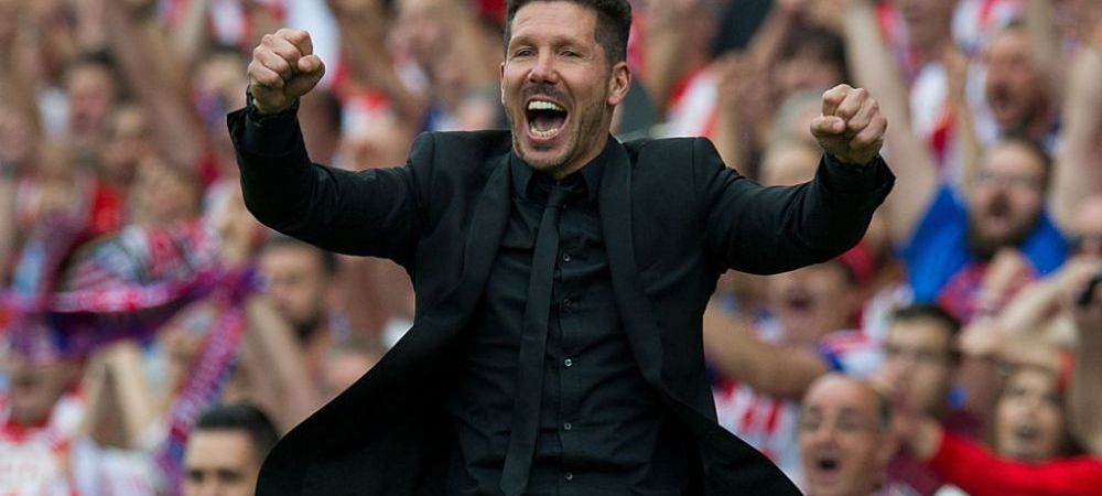 <span style="color:#f00;">La 47 de ani, Diego Simeone arata mai bine ca fotbalistii sai la plaja!</span> Dar stai sa o vezi pe iubita lui ;) FOTO
