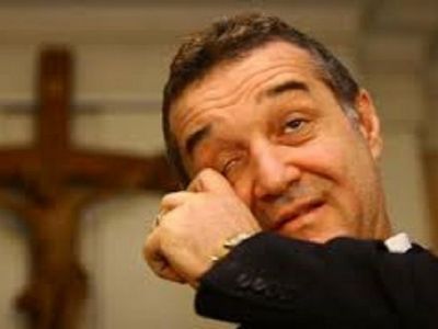 
	&quot;Am inceput sa plang! Lumea sa inchida gura, vicecampionii sunt in Play Off&quot;. Becali, in culmea fericirii! Jucatorul de care s-a indragostit: &quot;E nr.1&quot;
