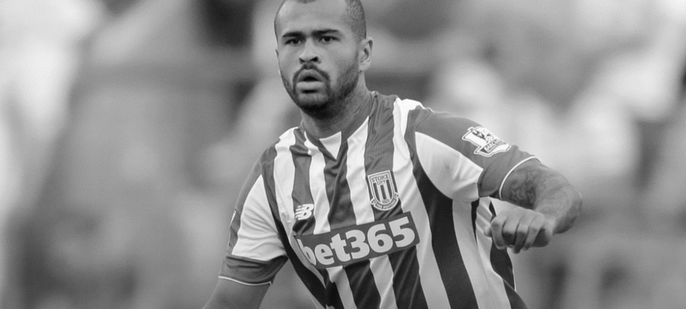 O noua tragedie in fotbal! <span style="color:#f00;">Un fost jucator de la Stoke a decedat la 25 de ani dupa ce a facut atac de cord</span>