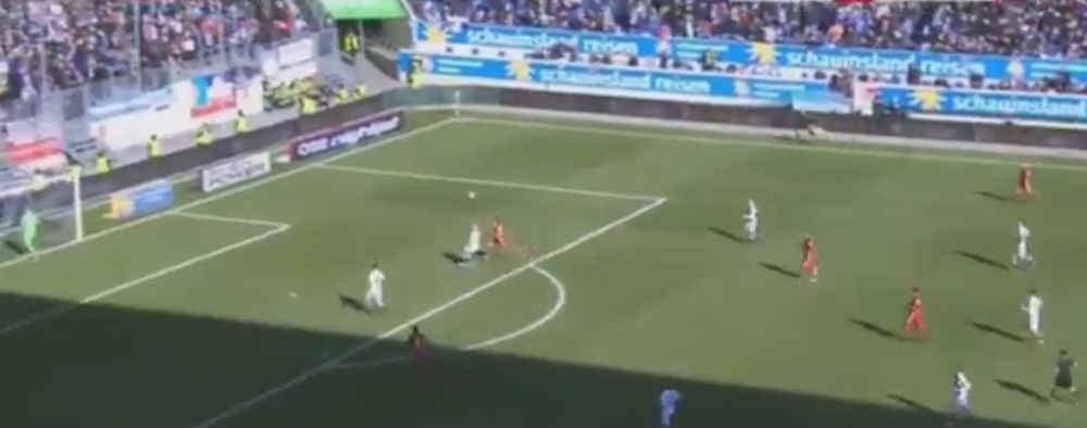 <span style="color:#f00;">VIDEO IREAL | Asa ceva chiar nu s-a mai vazut in fotbal:</span> GAFA ANULUI in fotbal! GOLUL PENIBIL incasat de portarul lui Duisburg