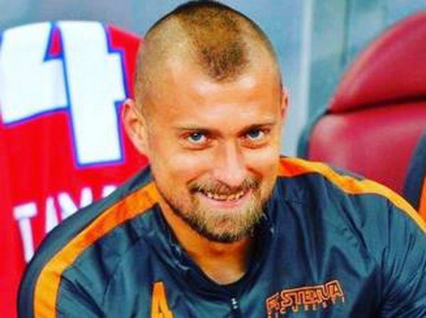 "Esti beat?" <span style="color:#f00;">Mihai Stoica a intrebat, Gabi Tamas a fost primul care a raspuns :)) </span>Dialogul purtat de cei doi