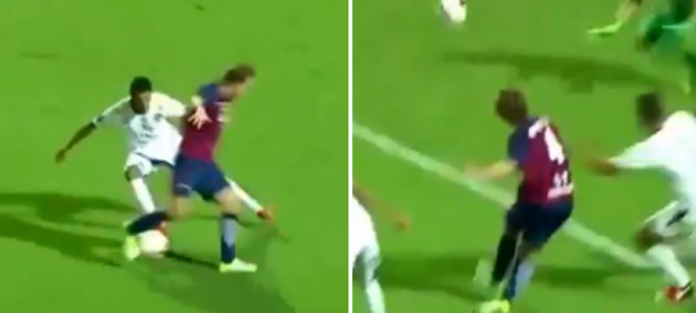 <span style="color:#f00;">Opriti planeta, baiatul asta tre' sa coboare! :) </span>Gol extraterestu marcat de un uruguayan, deja favorit la trofeul Puskas