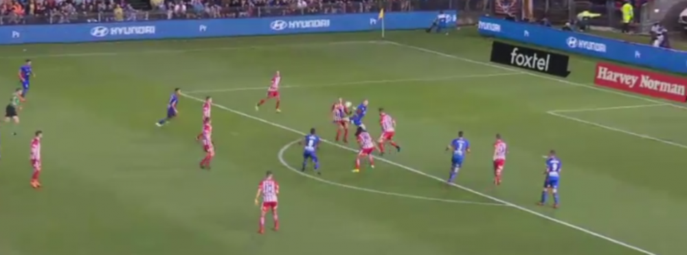 <span style="color:#f00;">Nici la FIFA nu se poate asa ceva! E cel mai frumos gol marcat in 2018! Lob cu calcaiul de la 16 metri. </span>VIDEO senzational