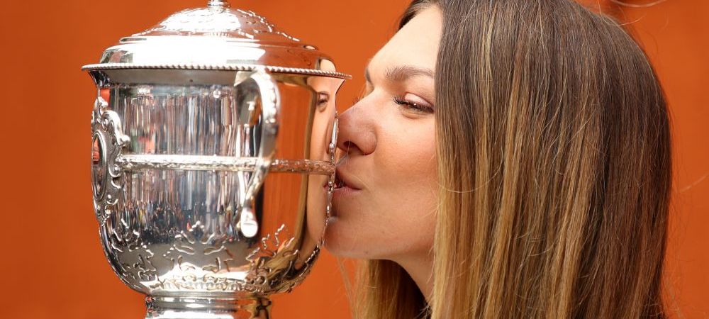 <span style="color:#f00;">Simona Halep si Romania, ironizate de Charlie Hebdo:</span> "Fiareee vechi, fiare vechi!" FOTO